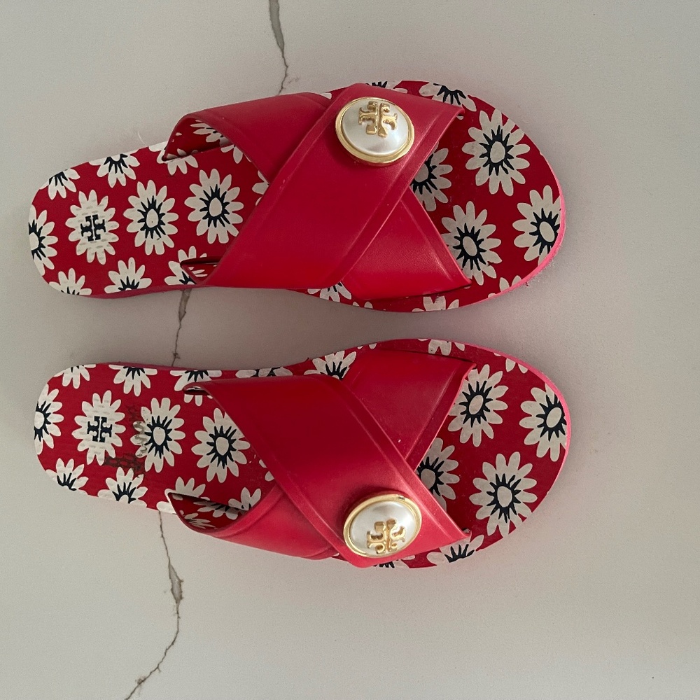 Like new Tory Burch slides size 5.5